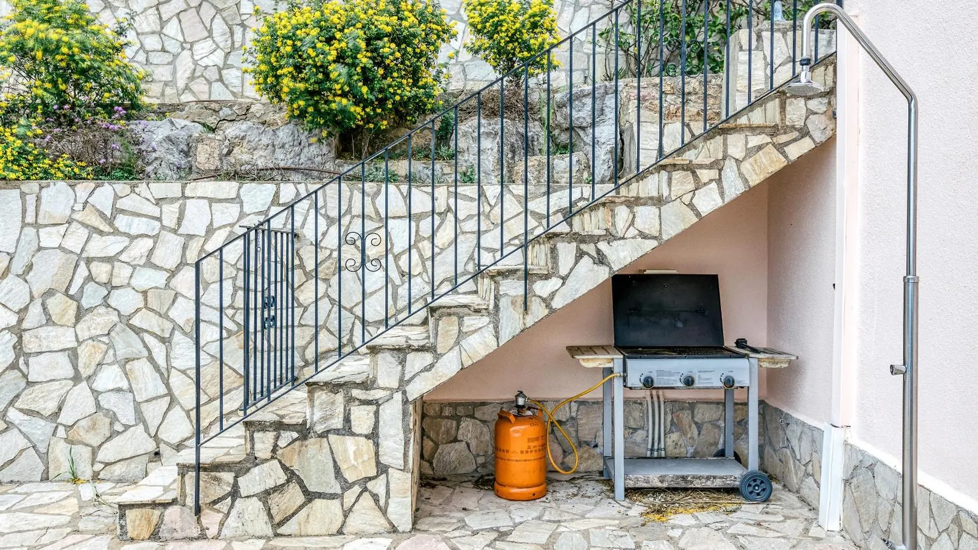 קלנג'ה Villa Q ספרד